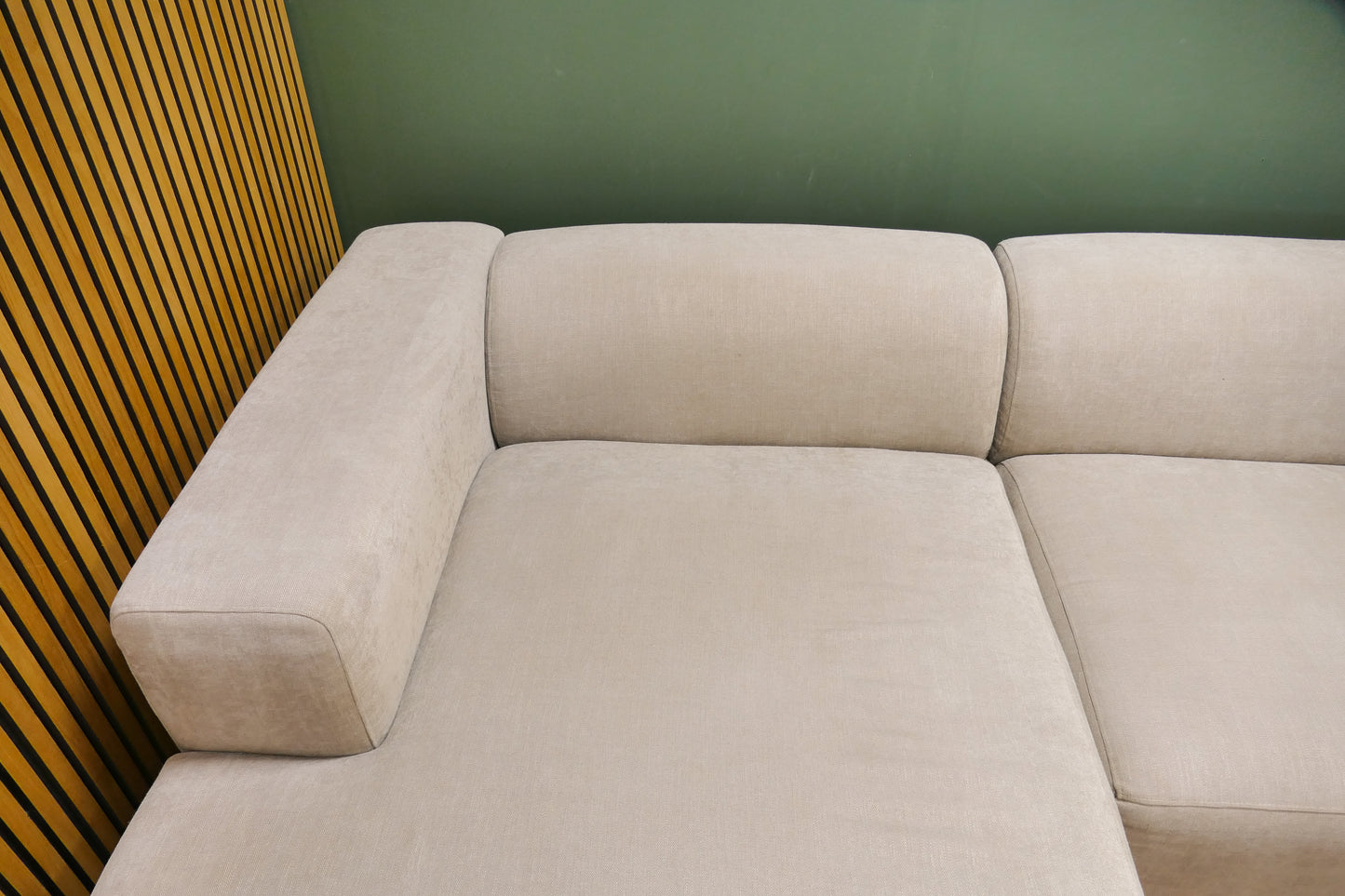 Refurbished Chaise Longue Beige 4x6 Sofa Met Hocker