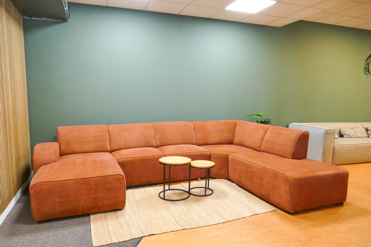 Refurbished Moderne U Bank Terracotta