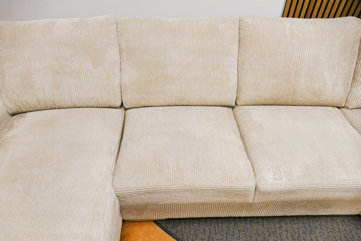 Refurbished Grote U Bank Ribstof Beige