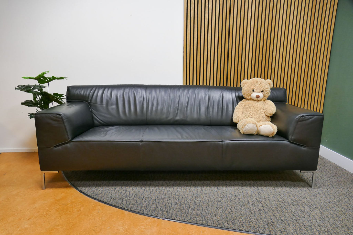 Refurbished Design on Stock Bloq Zwart Leer