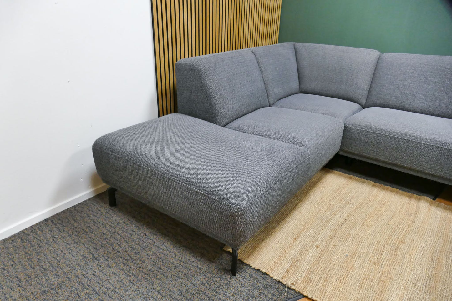 Refurbished Montel Hoekbank Viano Donkergrijs