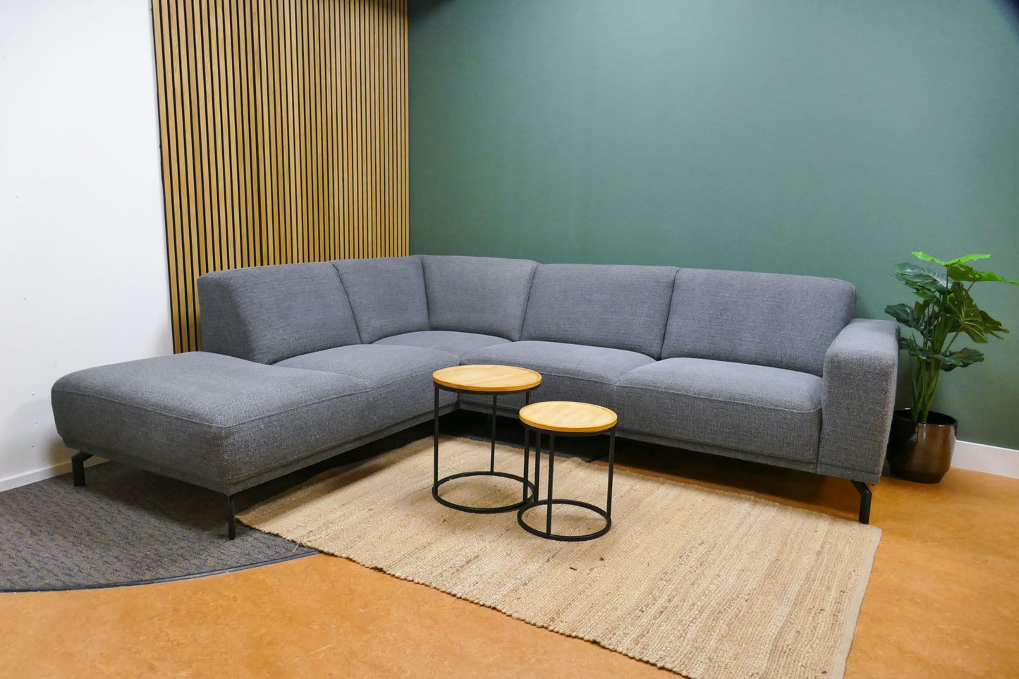 Refurbished Montel Hoekbank Viano Donkergrijs