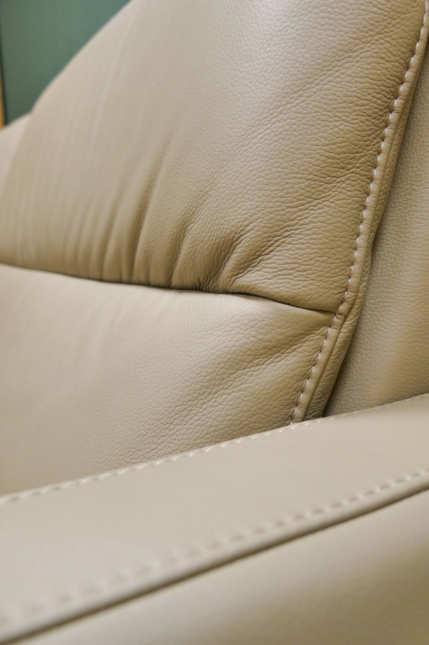 Refurbished 2,5 Zits Bank Prominent T501 Beige Leer