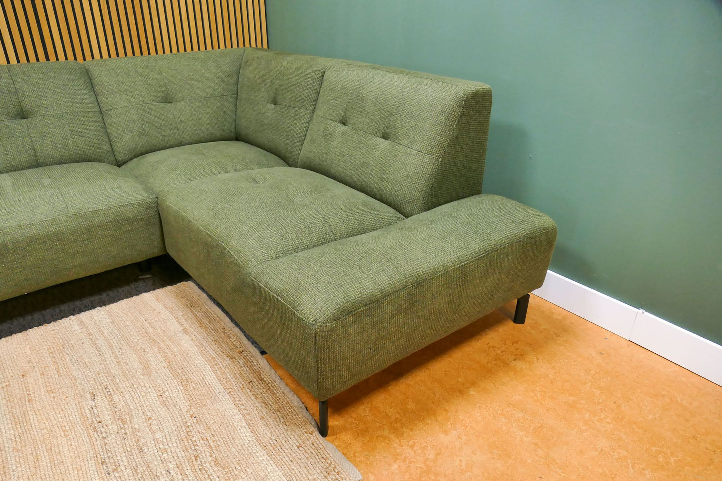 Refurbished Trendhopper Hoekbank Viborg Groen