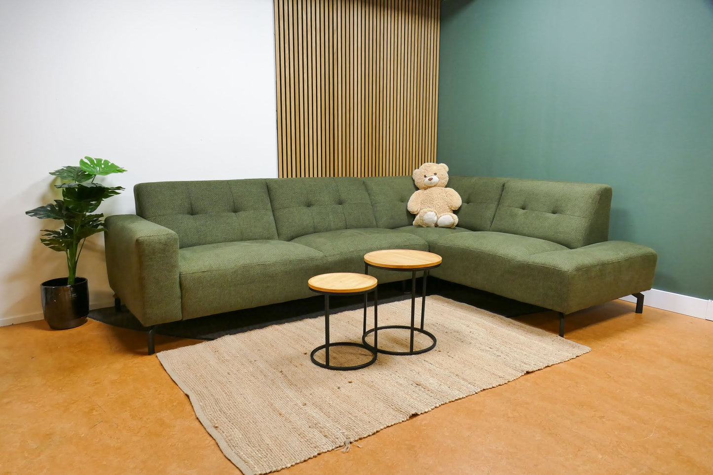 Refurbished Trendhopper Hoekbank Viborg Groen