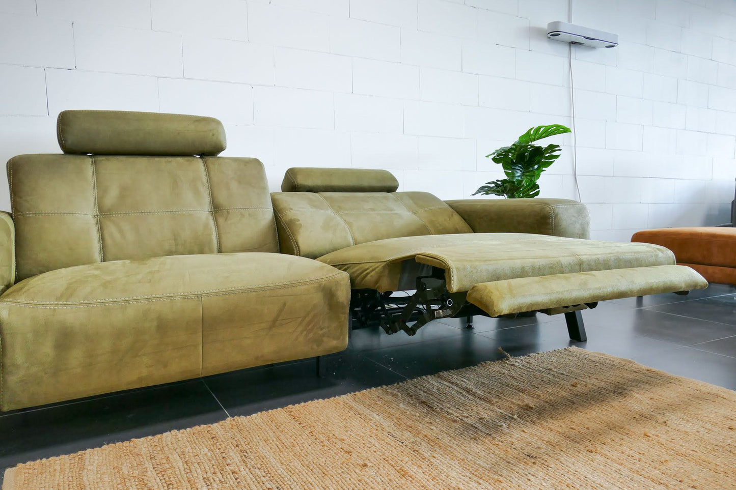 Refurbished Rechte 3-zits bank elektrisch verstelbaar De Bommel