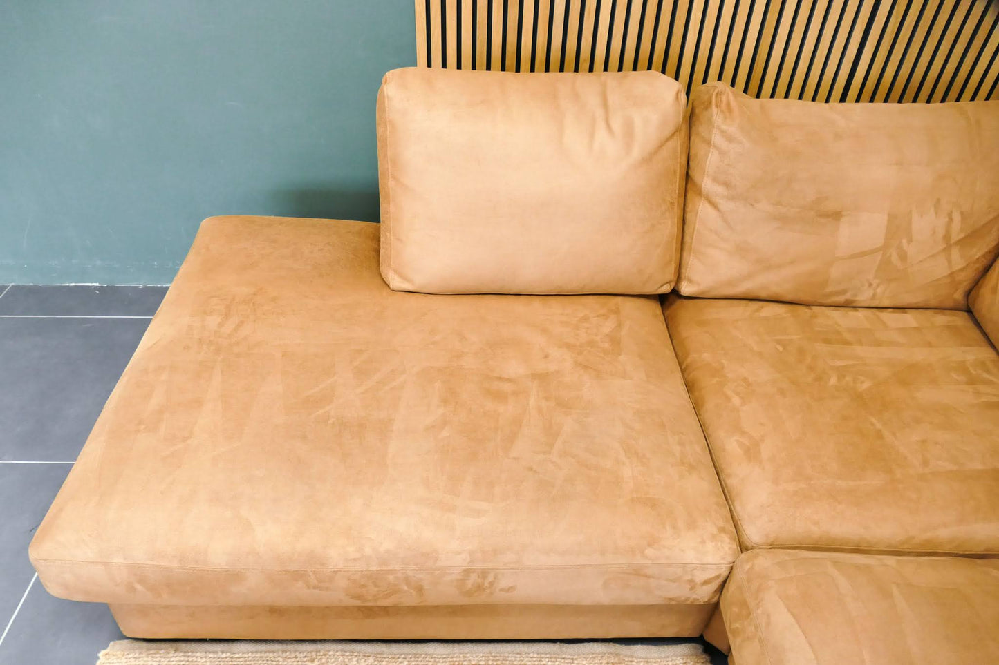 Refurbished Hoekbank Urban Sofa Microvezel Cognac Bruin