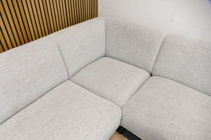 Refurbished Hoekbank Greige DFS