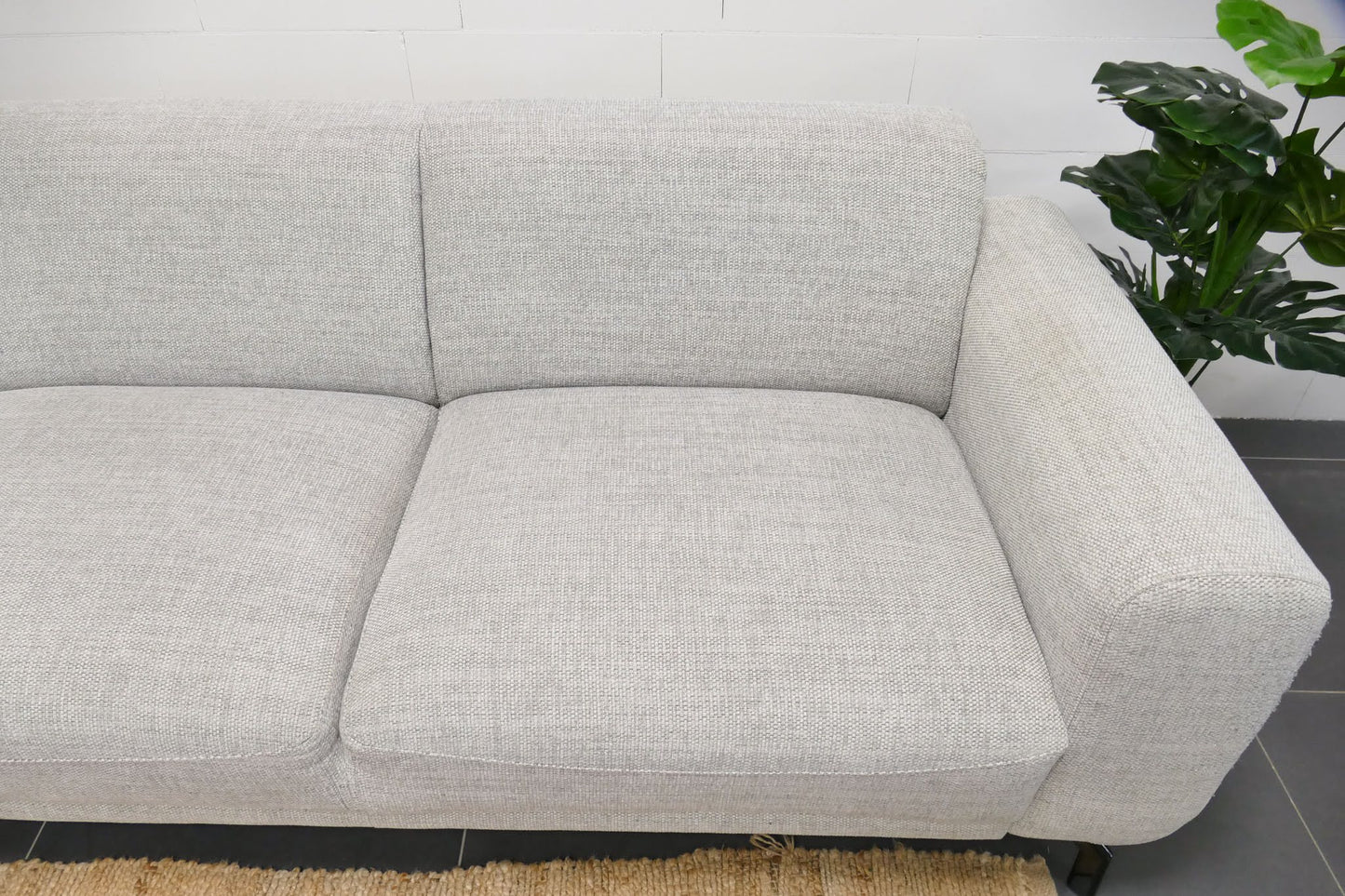 Refurbished Hoekbank Greige DFS