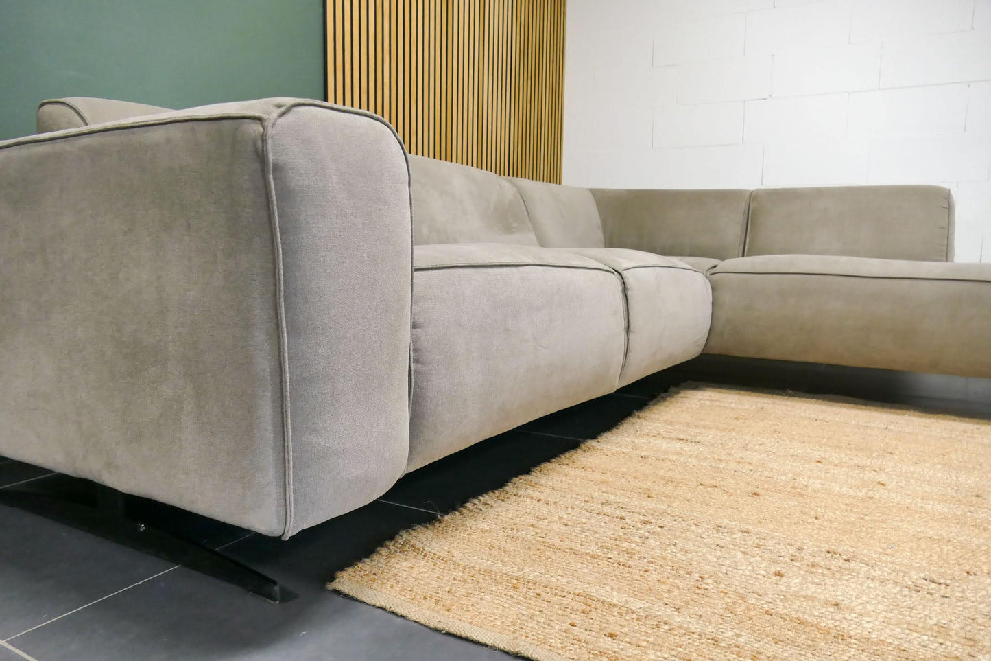 Refurbished Hoekbank Nous Living Taupe