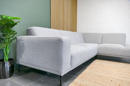 Refurbished Montel Hoekbank Viano Lichtgrijs