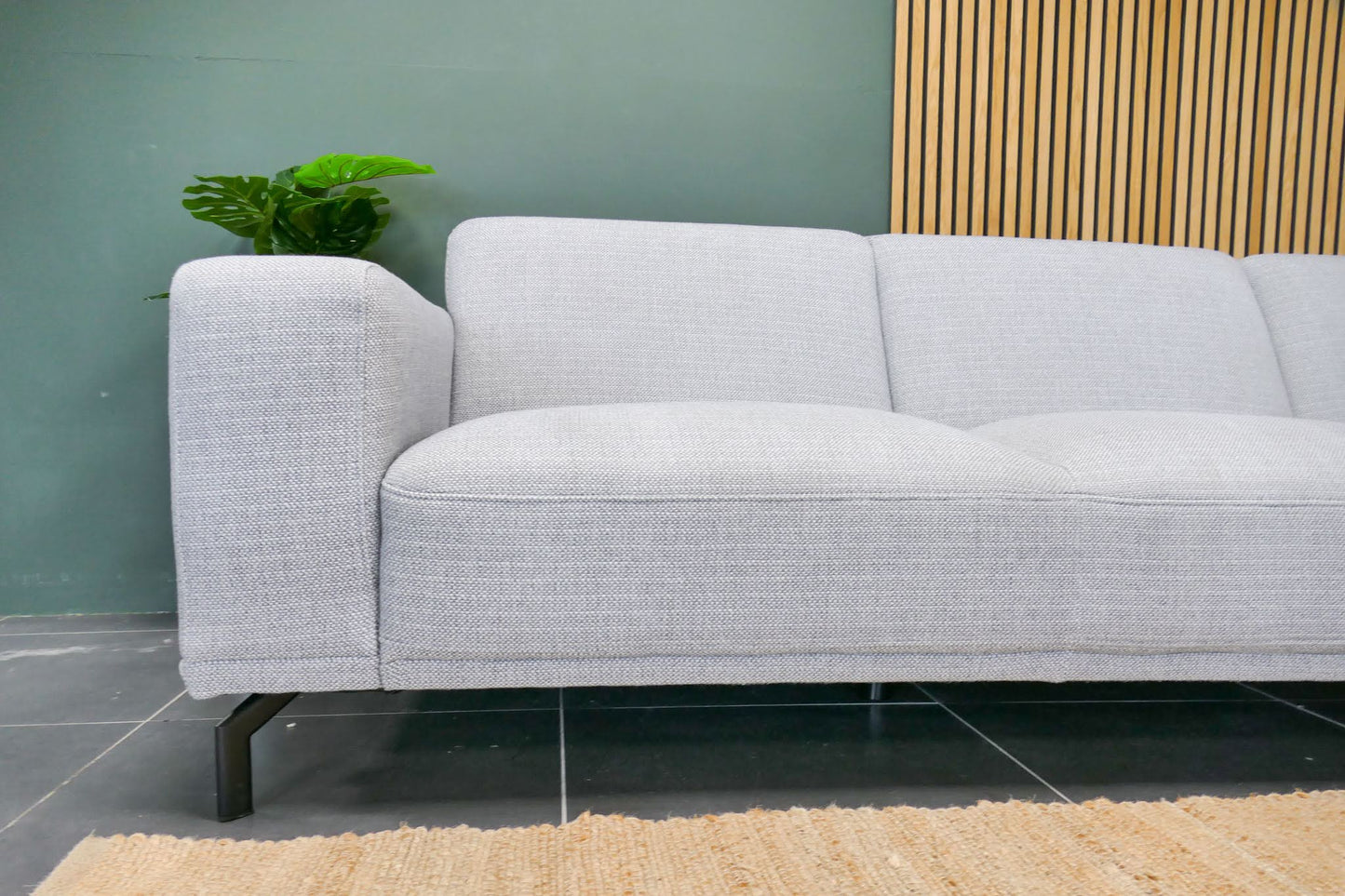 Refurbished Montel Hoekbank Viano Lichtgrijs