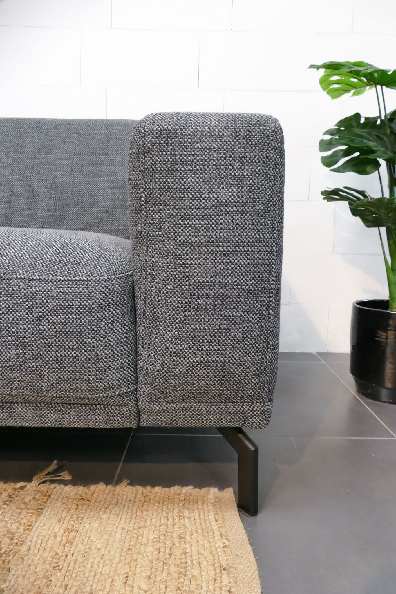 Refurbished Montel Hoekbank Viano Antraciet