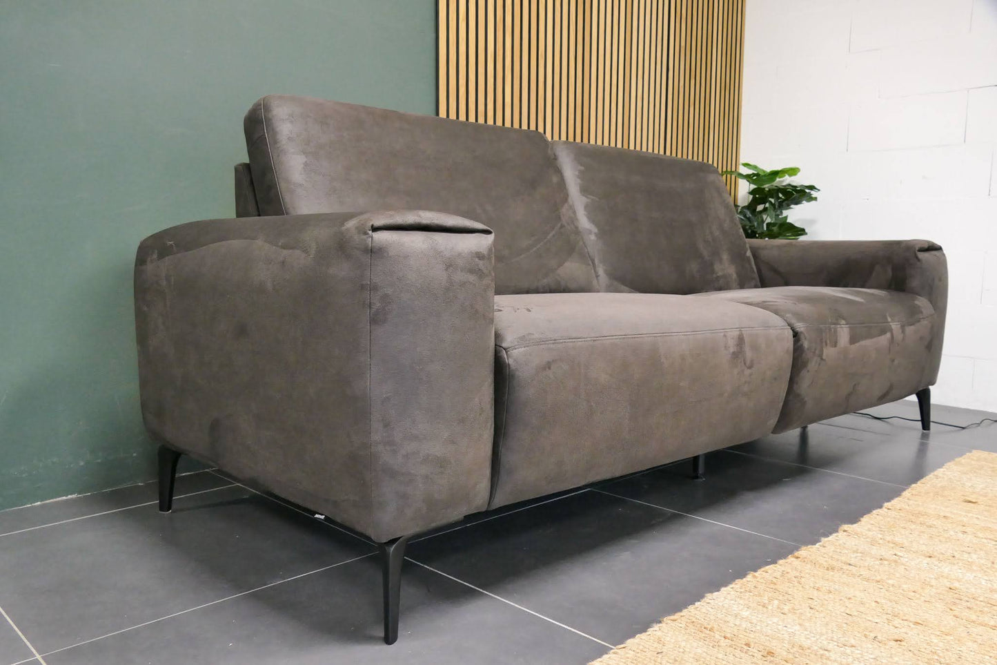 Refurbished Montel 3 Zits Tuscan Elektrisch Verstelbaar