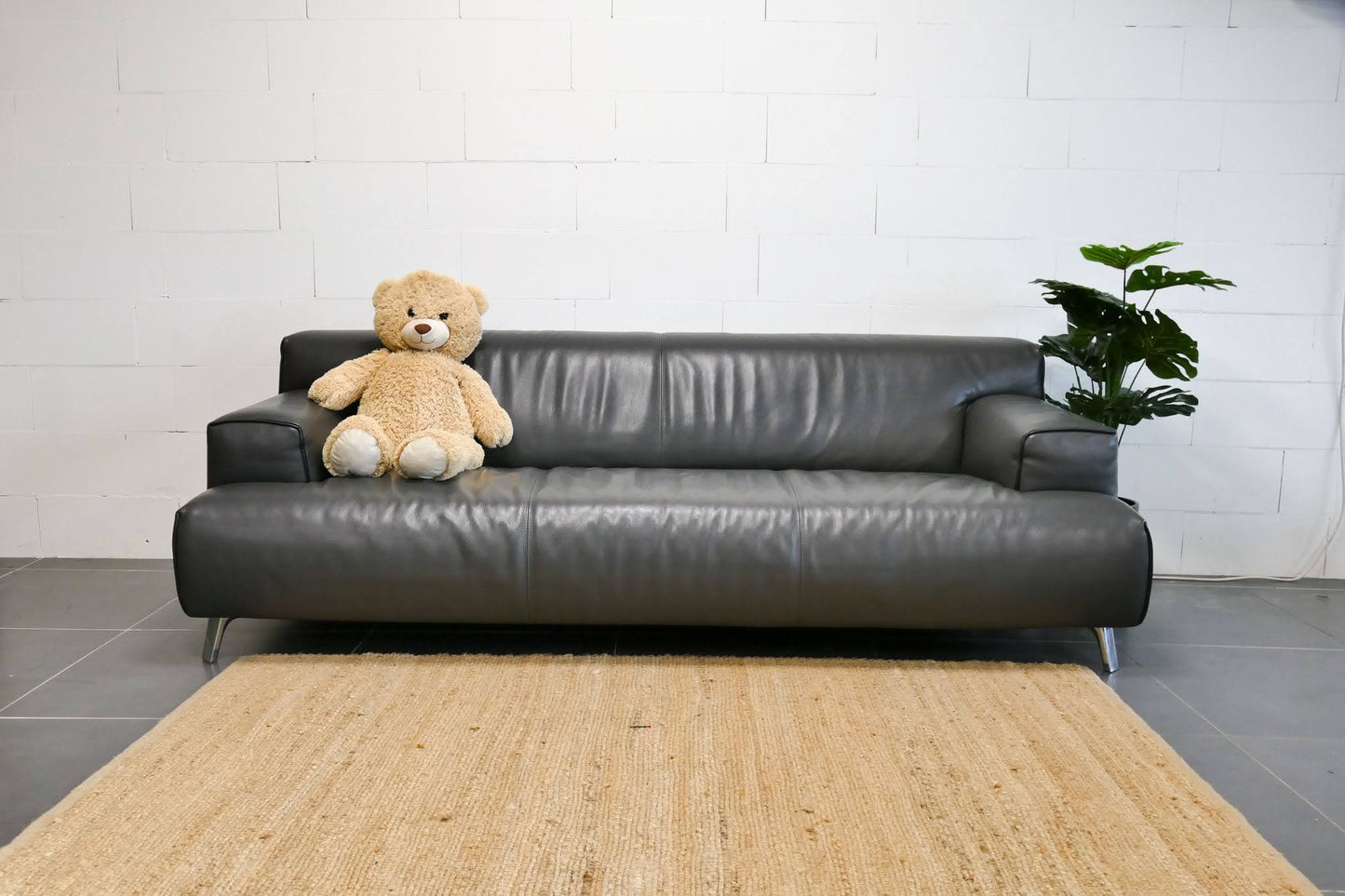 Refurbished Leolux Oscar Antraciet leer