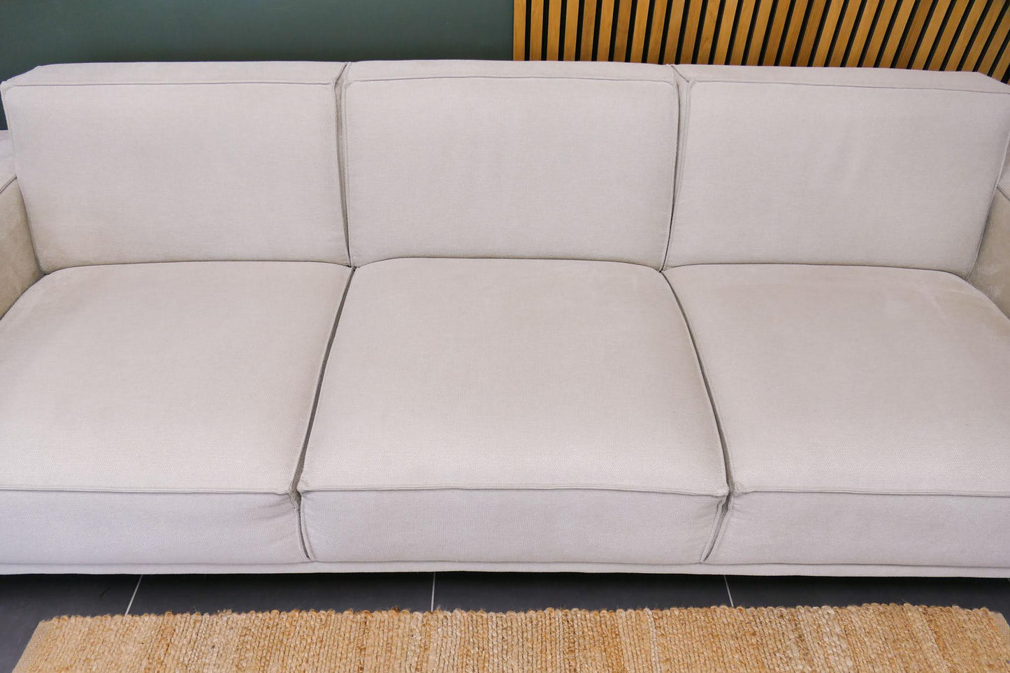 Refurbished 4-zits bank beige Haco