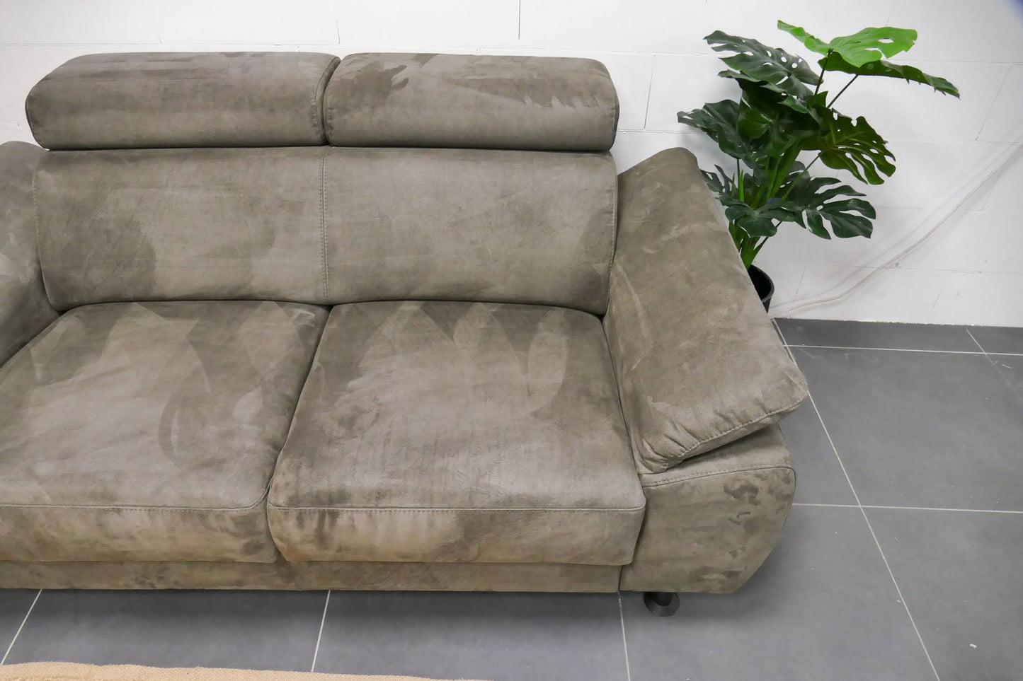 Refurbished 2 + 3 zits met Hocker INHOUSE Rigas