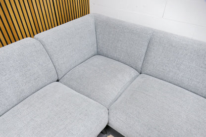 Refurbished DFS hoekbank Lichtgrijs