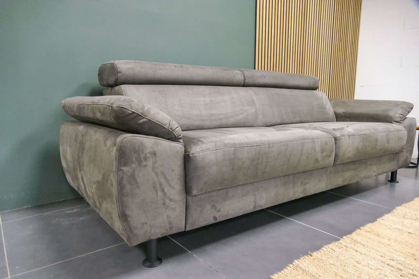 Refurbished 2 + 3 zits met Hocker INHOUSE Rigas