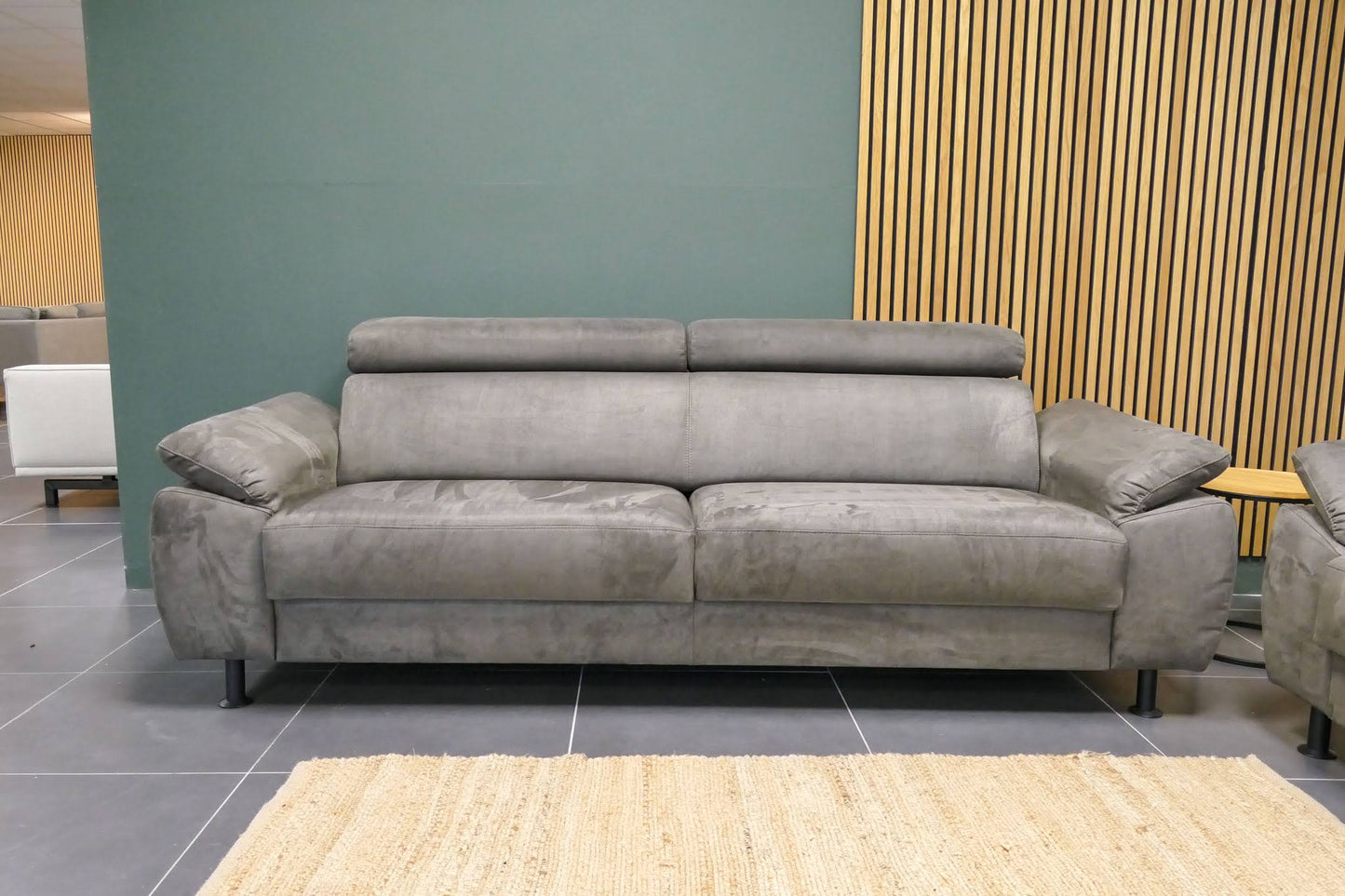 Refurbished 2 + 3 zits met Hocker INHOUSE Rigas