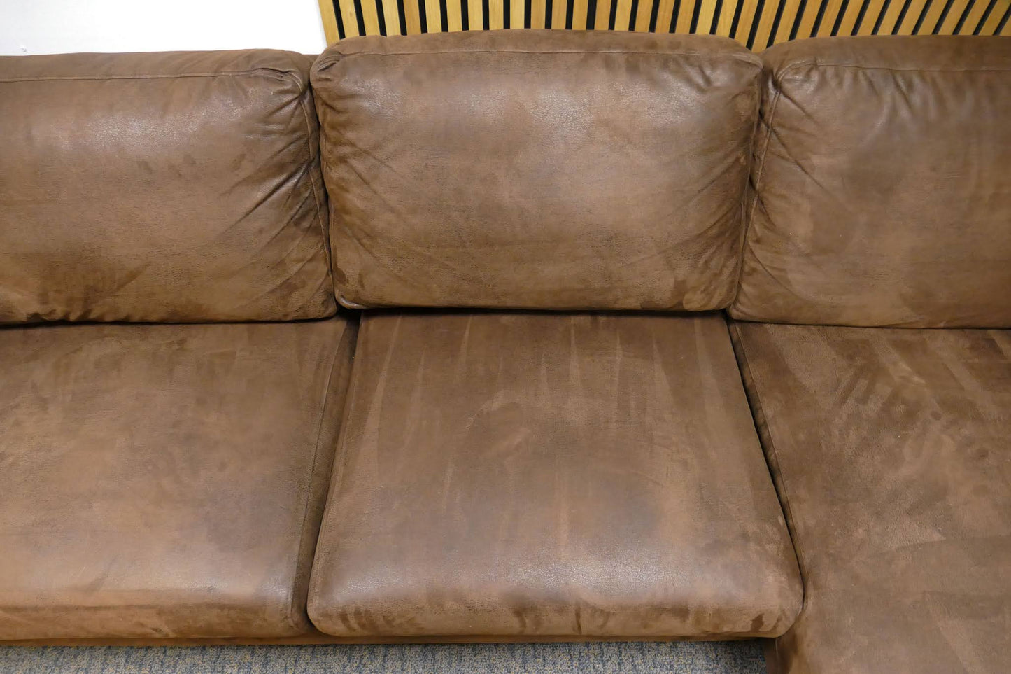 Refurbished Hoekbank Pronto Microvezel Bruin