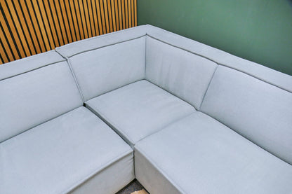 Refurbished hoekbank BySidde mintgroen