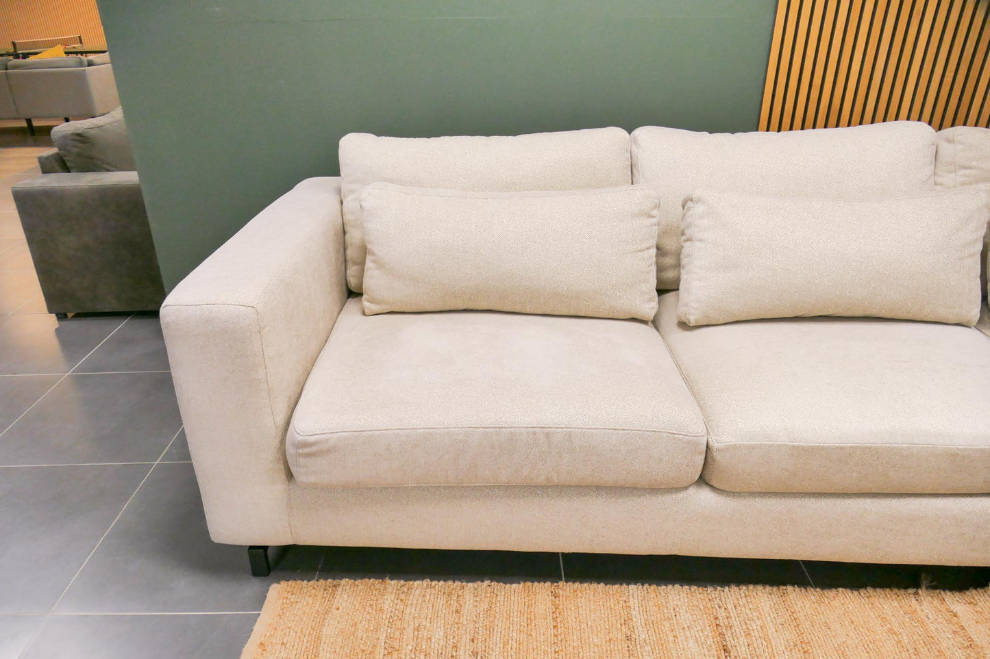 Refurbished Goossens Lounge Bank Beige