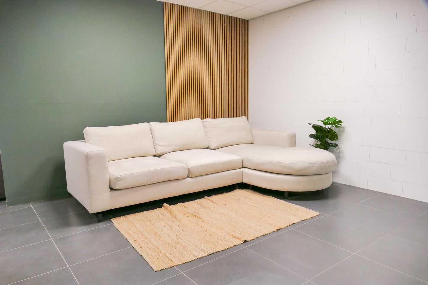 Refurbished Goossens Lounge Bank Beige