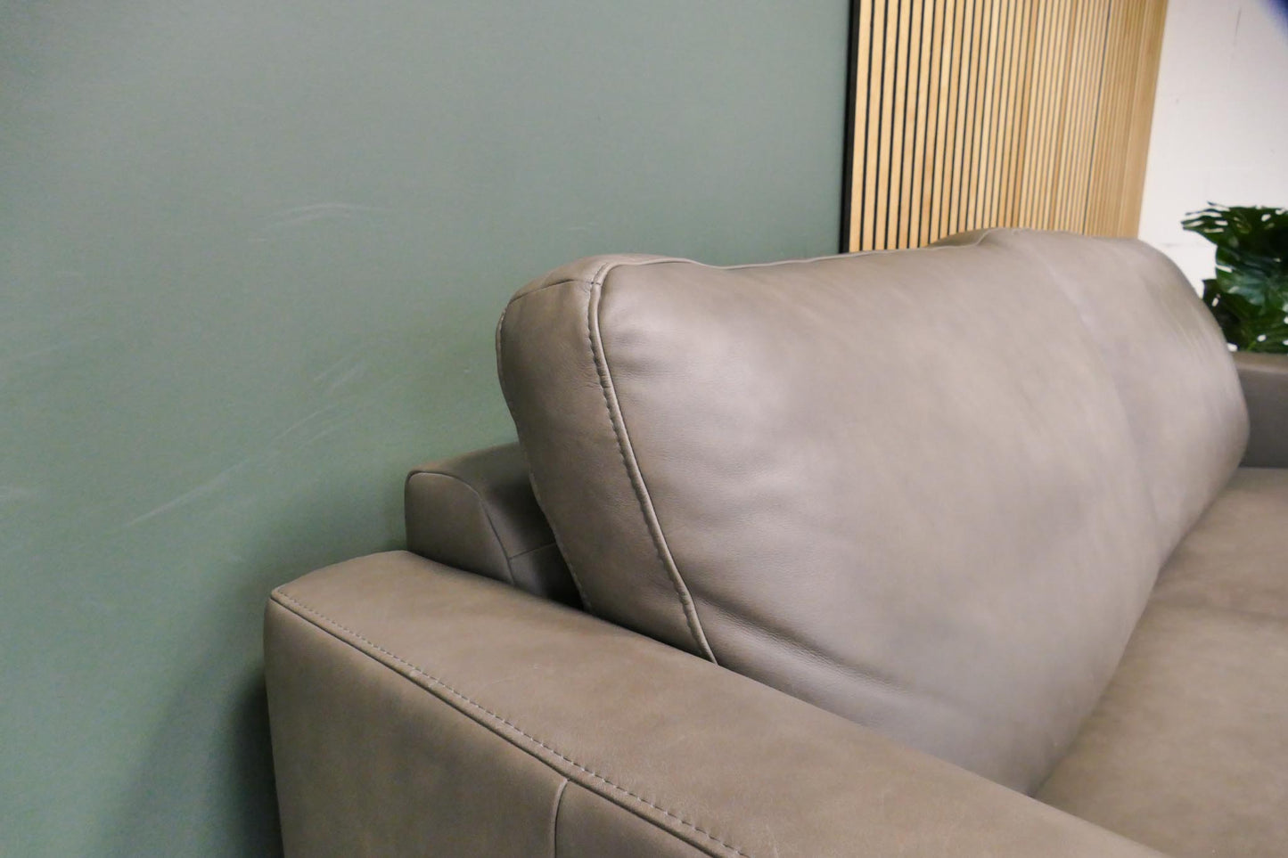 Refurbished 3 zits BAENKS Leder Taupe