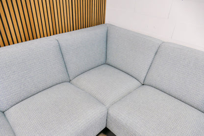 Refurbished Montel Hoekbank Viano Mintgroen