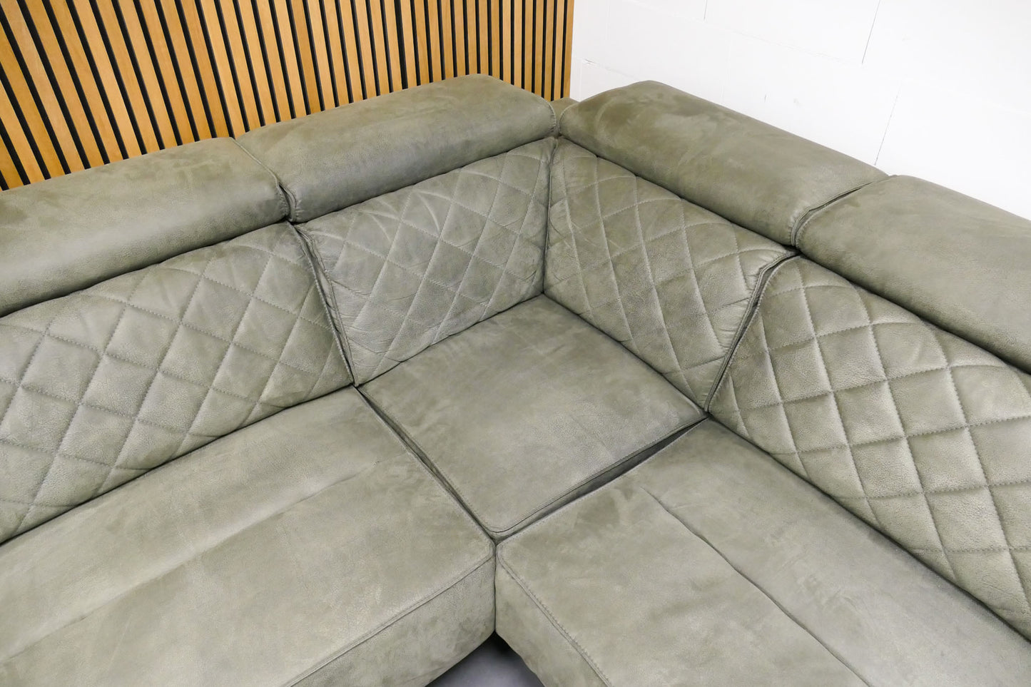 Refurbished Henders & Hazel Hoekbank Busan Groen