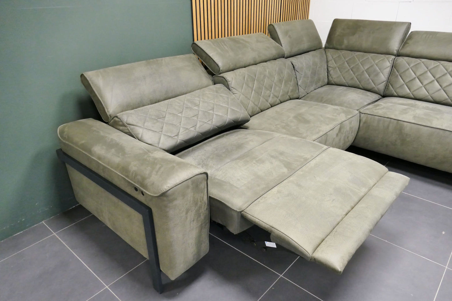 Refurbished Henders & Hazel Hoekbank Busan Groen