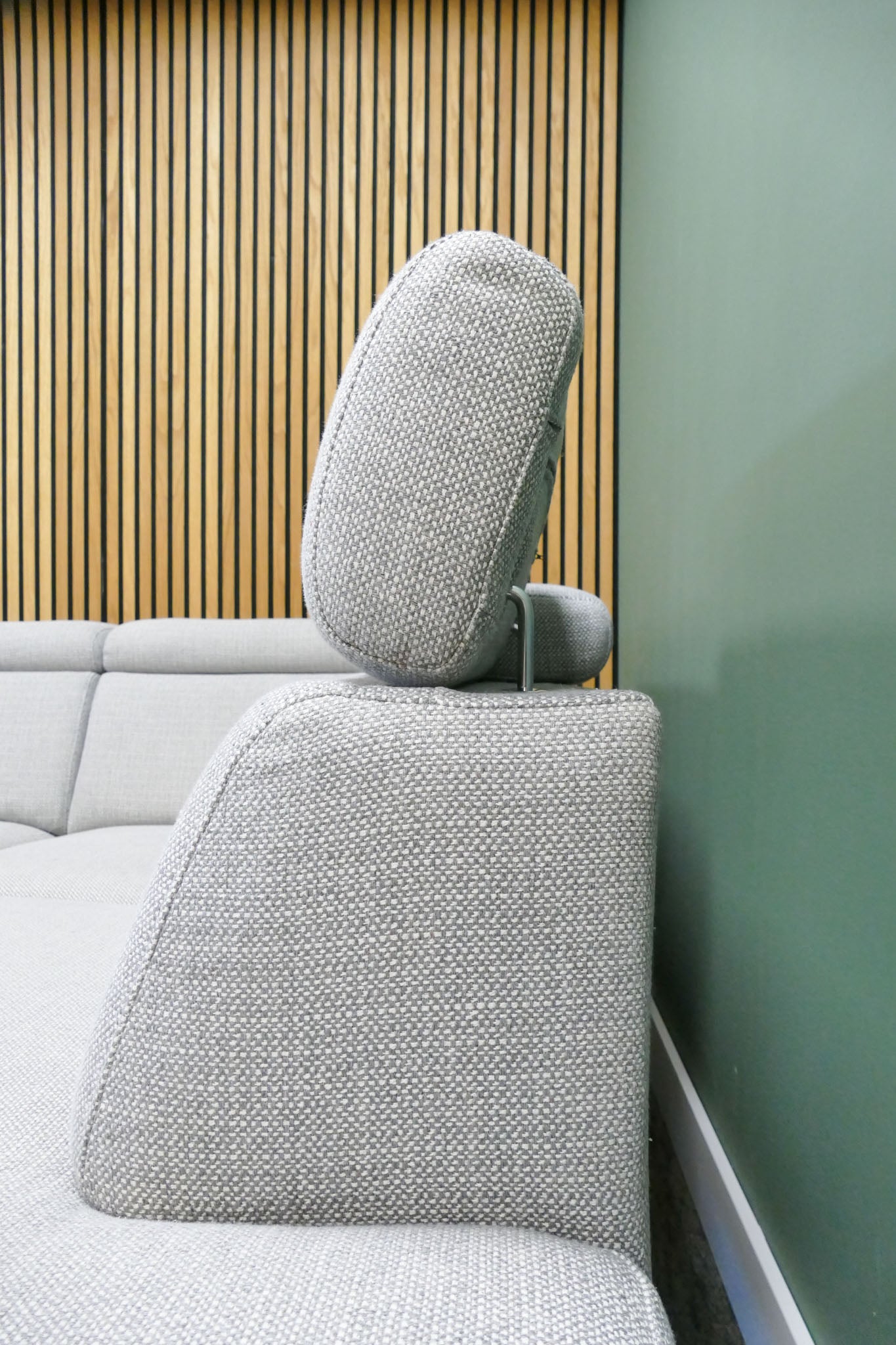 Refurbished hoekbank Montel Modena lichtgrijs