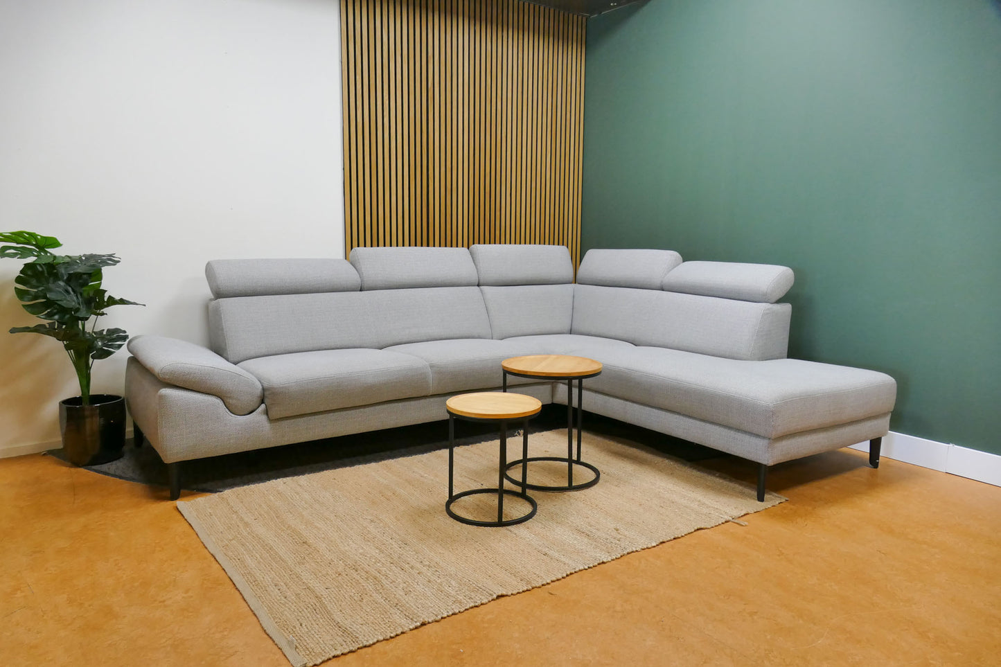 Refurbished hoekbank Montel Modena lichtgrijs