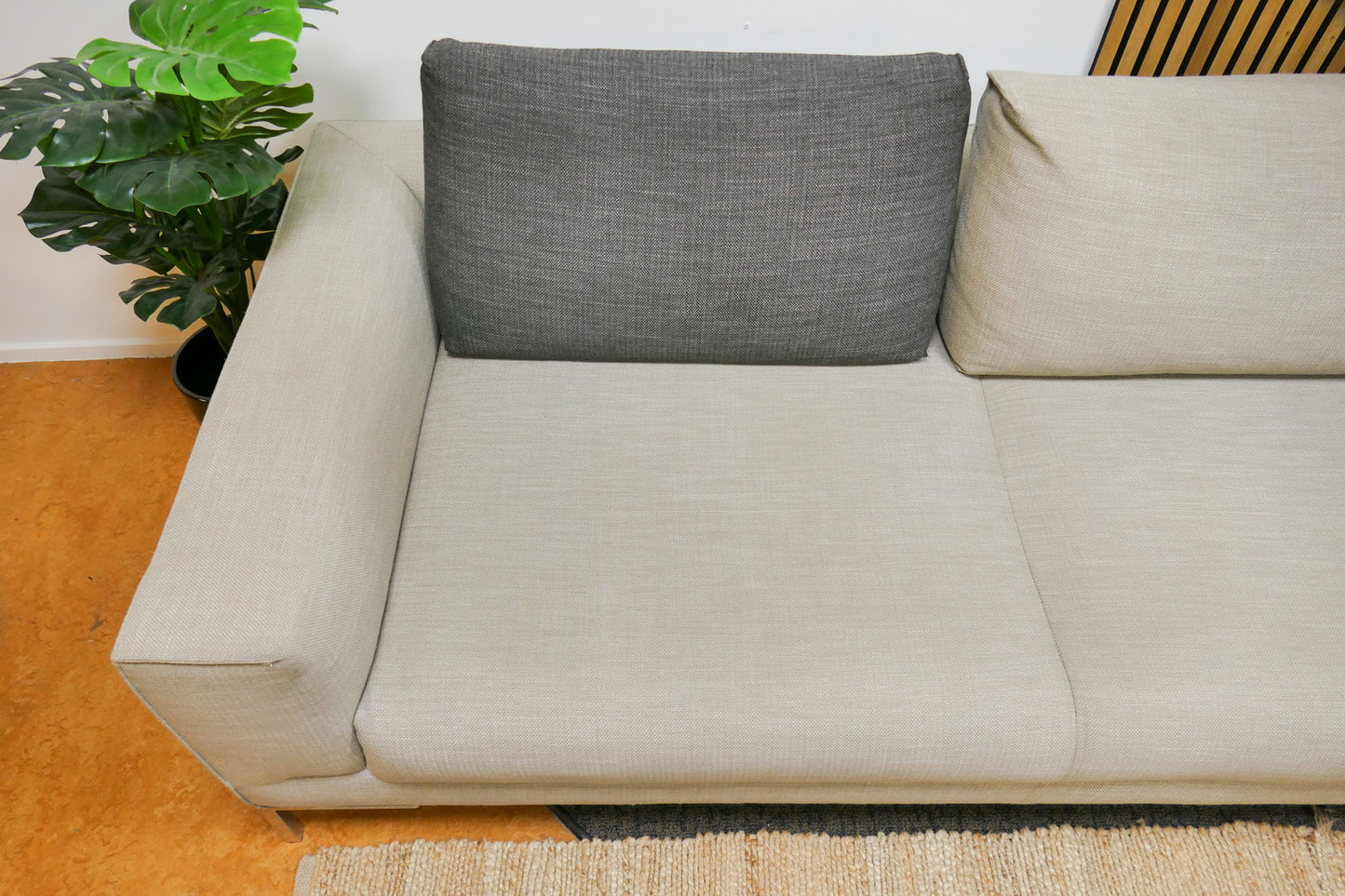 Refurbished Hoekbank Design on Stock Aikon Lounge Beige