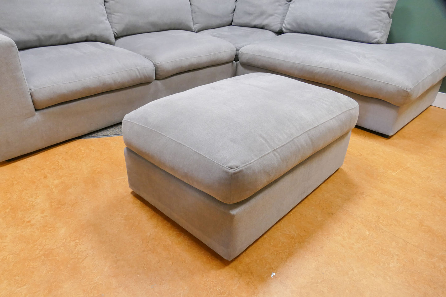 Refurbished Grote Loungebank + Hocker Grijs