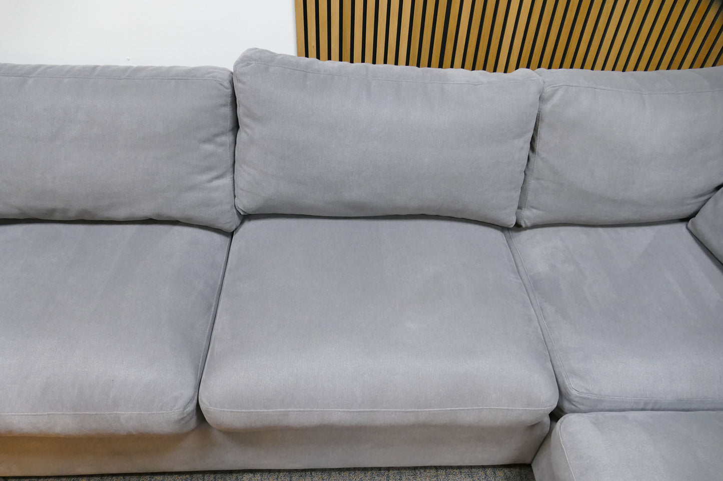 Refurbished Grote Loungebank + Hocker Grijs