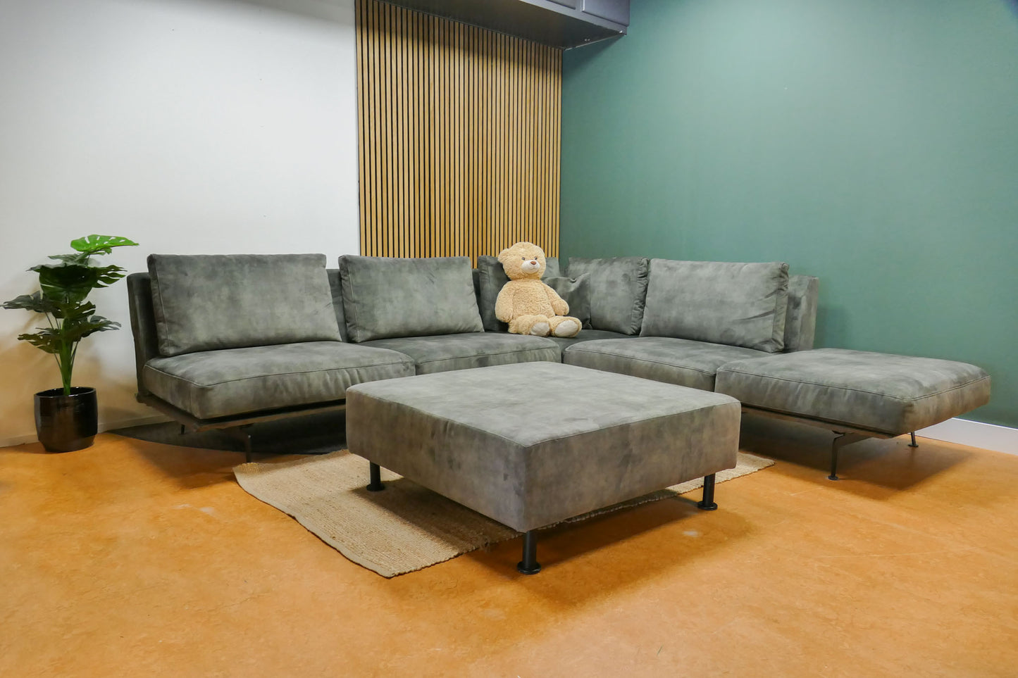 Refurbished Passe Partout Zico + Hocker Velvet Groen