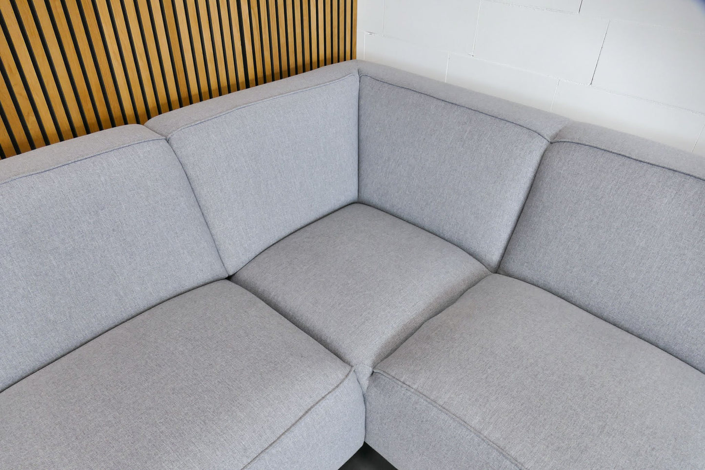 Refurbished Loods 5 Hoekbank Lot lichtgrijs