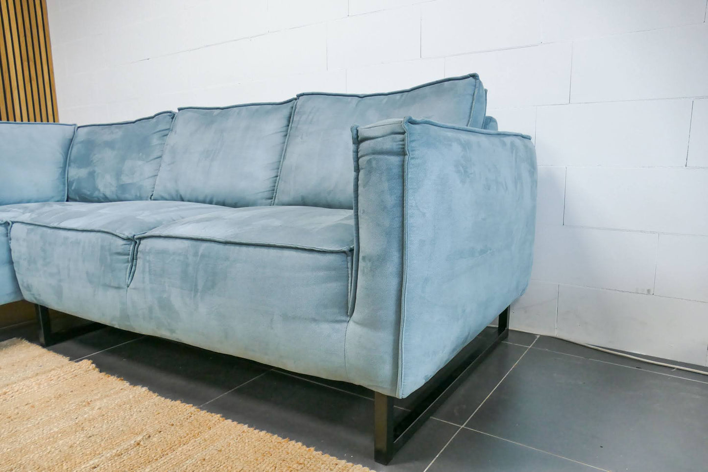 Refurbished Hoekbank Turquoise met Hocker