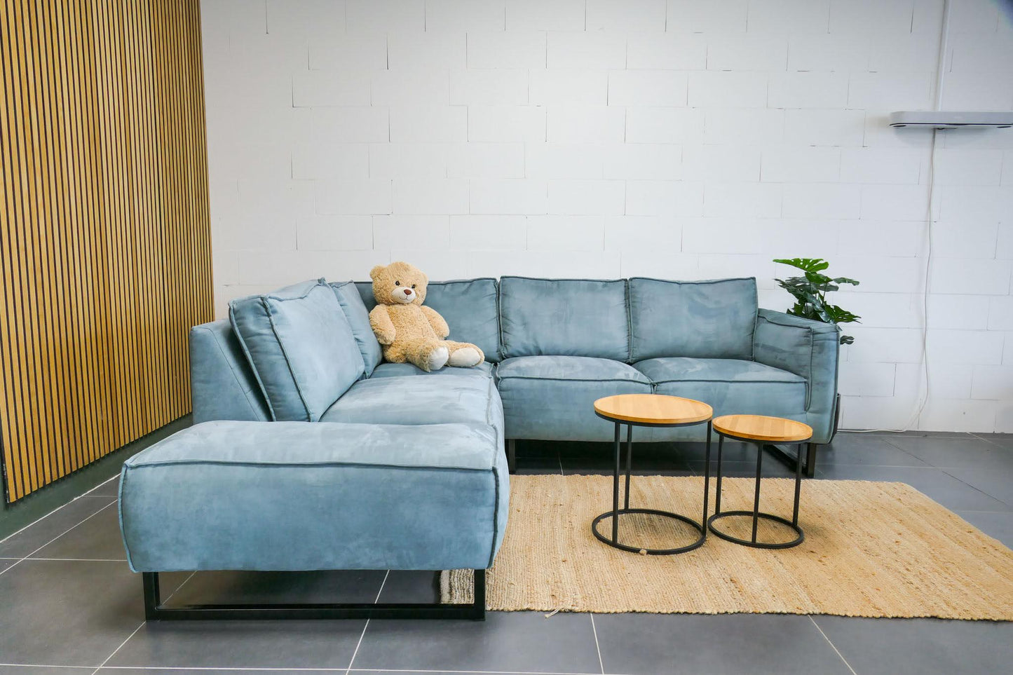 Refurbished Hoekbank Turquoise met Hocker