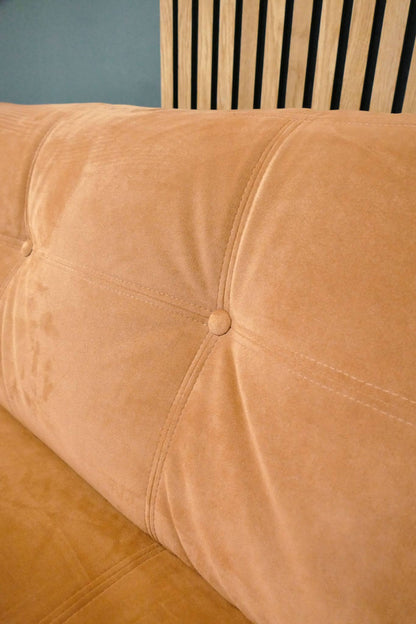 Refurbished Gelderland 6111 2,5 Zits Bank Alcantara