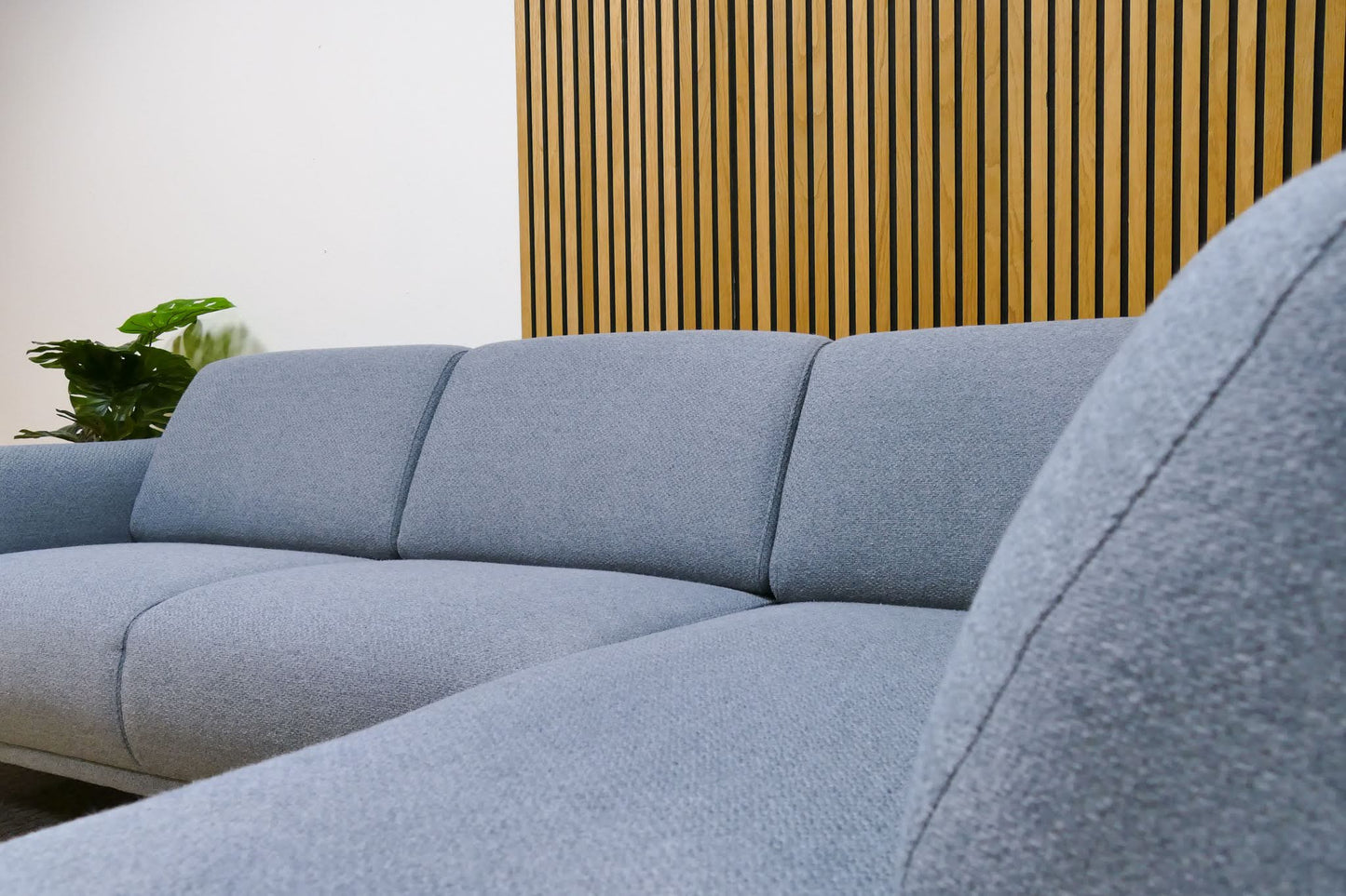 Refurbished Moderne Hoekbank Babyblauw